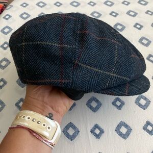 Newsboy cap